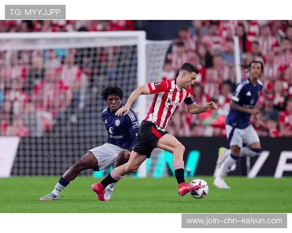 曼联全力备战热刺，目标锁定前四